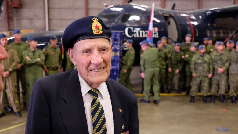 Survivor of Dieppe raid honoured in Winnipeg 76 years after being taken prisoner