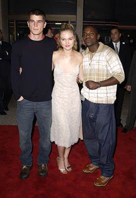 Josh Hartnett , Julia Stiles and Mekhi Phifer at the Century City premiere of Lions Gate's O