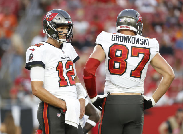 Tom Brady and Rob Gronkowski together again for Buccaneers touchdown