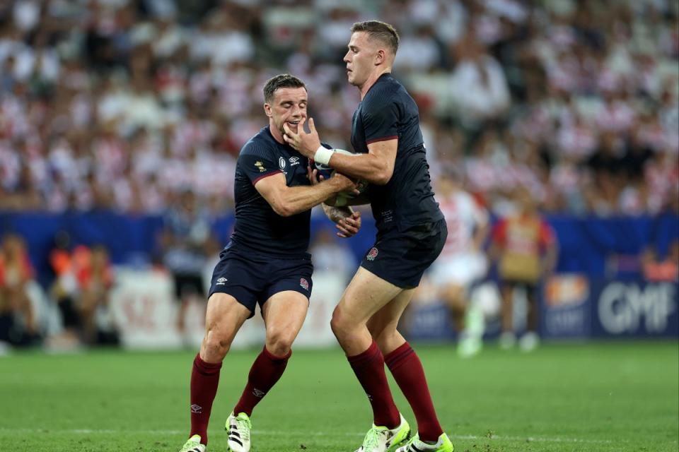 England got themselves in a tangle repeatedly (Getty)