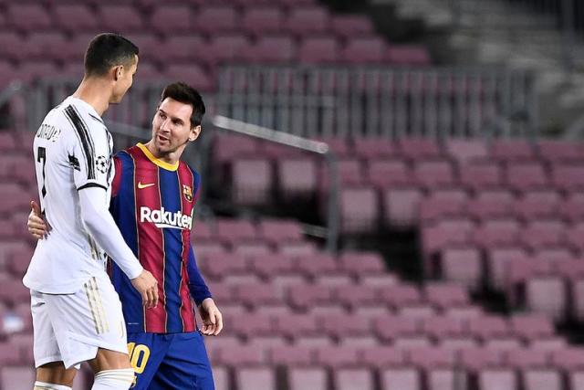 La foto viral de Lionel Messi y Cristiano Ronaldo en un duelo de ajedrez -  LA NACION