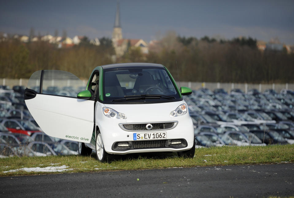 <p>À la seconde place du classement l’année dernière, la Smart Fortwo est en tête cette année. Réputée pour être l’une des voitures les plus faciles à voler, elle est très recherchée pour ses pièces détachées, parce qu’elles valent très cher. (Photo AFP) </p>