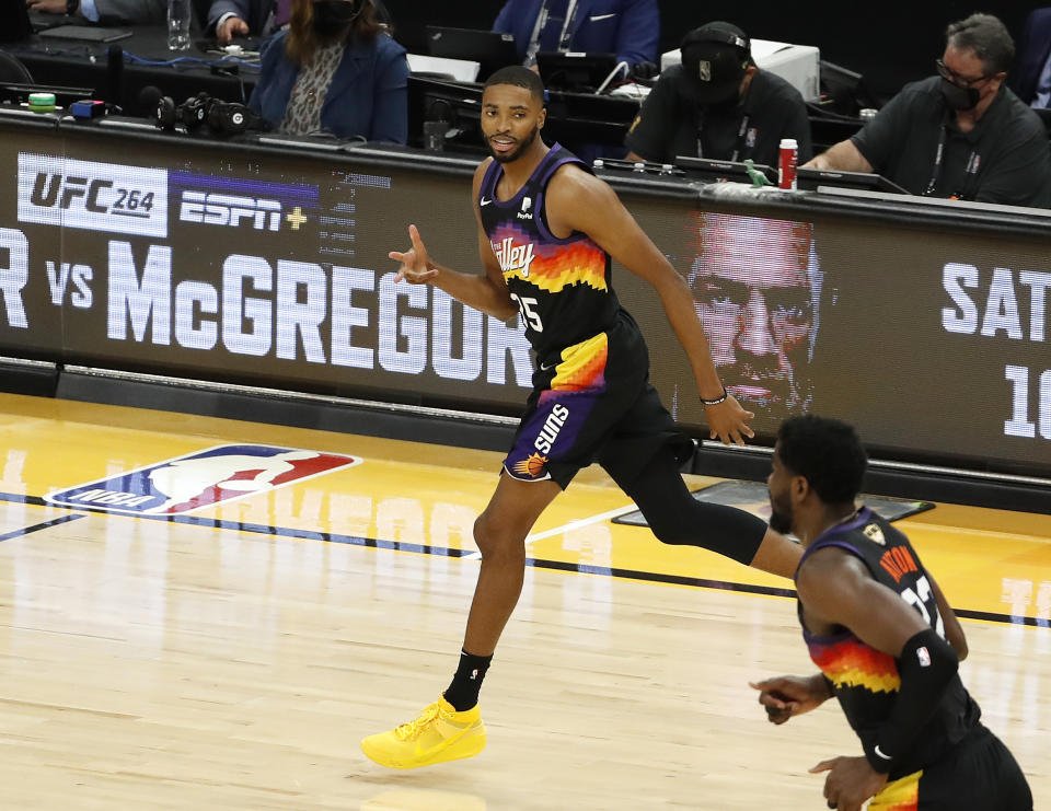 Mikal Bridges celebrates a 3-pointer.