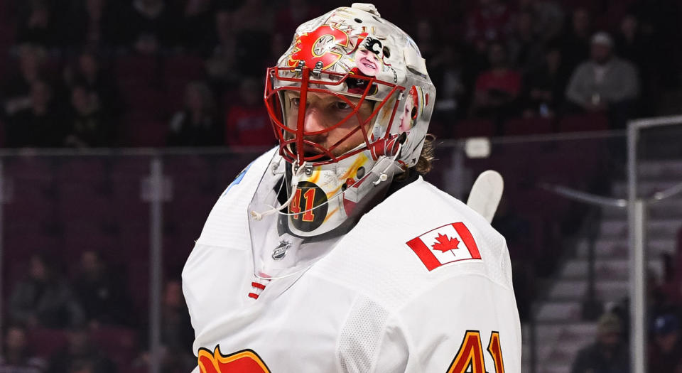 Calgary has a Mike Smith problem. (Getty)