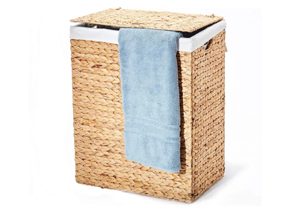 Cambia tus cestas de plástico para la ropa sucia con esta opción más elegante. (Foto: Amazon)