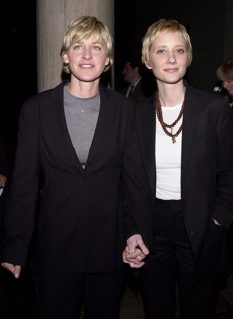 Ellen DeGeneres and Anne Heche attend a charity event on Feb. 19, 2000 in Los Angeles. (Photo: JIM RUYMEN/AFP via Getty Images)