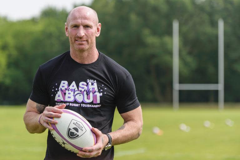 Welsh rugby player Gareth Thomas poses during a training with the Berlin Bruisers on May 23, 2014 in Berlin