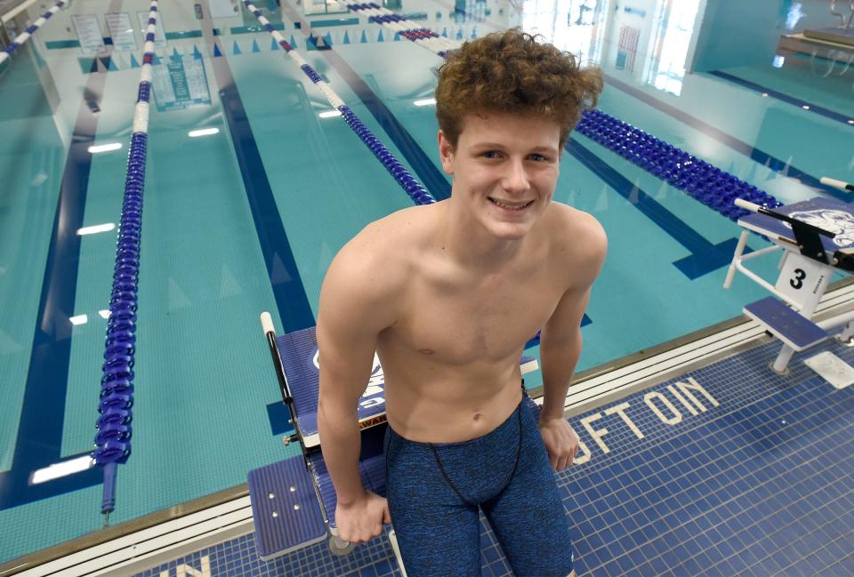 Drew Bylow of SMCC swims for the Dundee Vikings