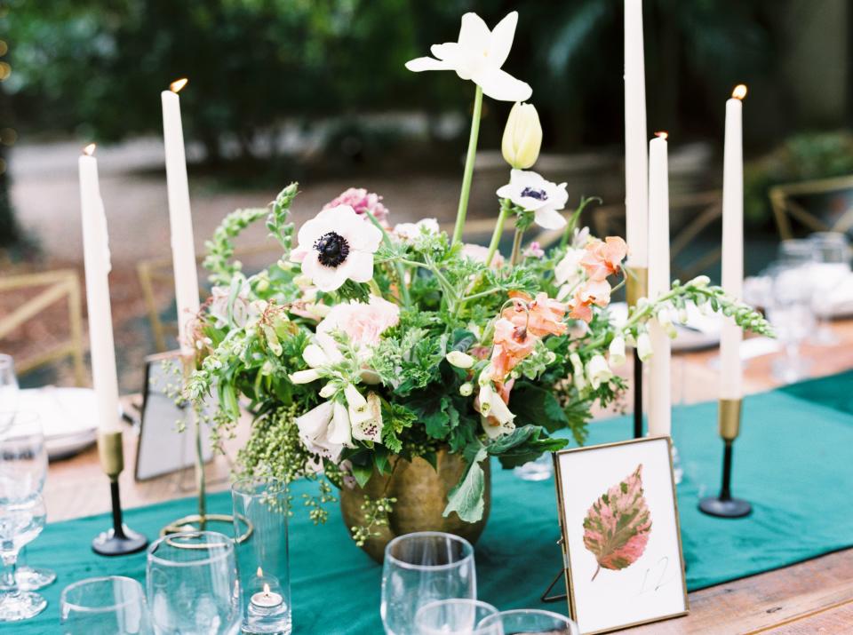 How to Set the Perfect Spring Tablescape