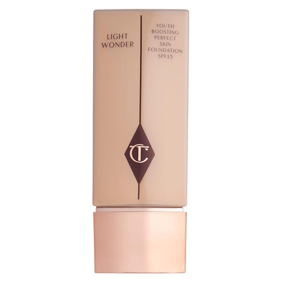 Charlotte Tilbury Light Wonder Foundation