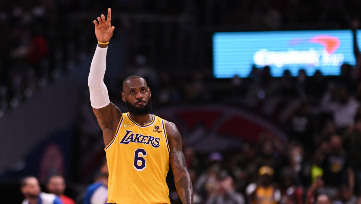 LakeShow - LeBron James will officially don number 6 again