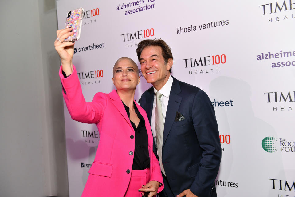 Actor Selma Blair (L) and and Dr. Mehmet Oz arrive at the TIME 100 Health Summit at Pier 17 in New York City on Oct. 17, 2019. | Craig Barritt—Getty Images for TIME 100 Health