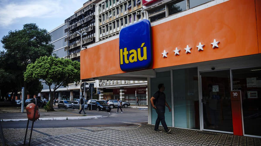 El banco notificó su decisión a través de un comunicado a la Bolsa de Sao Paulo.