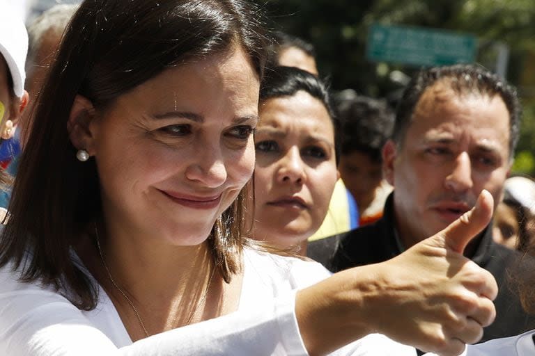 María Corina Machado durante un mitin con sus seguidores