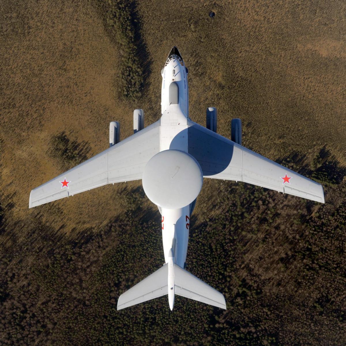 Russland hat „versehentlich sein eigenes Spionageflugzeug abgeschossen“