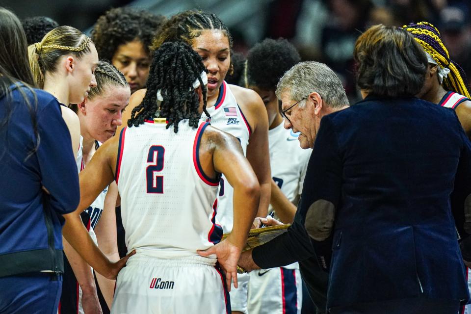 Mar 25, 2024; Storrs, Connecticut, USA; UConn Huskies head coach Geno Auriemma talks to his players from the sideline as they take on the Syracuse Orange at Harry A. Gampel Pavilion. Mandatory Credit: David Butler II-USA TODAY Sports