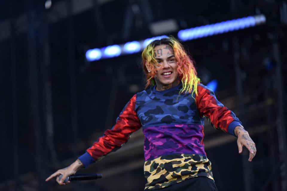 Tekashi 6ix9ine performing at Made In America - Day 1