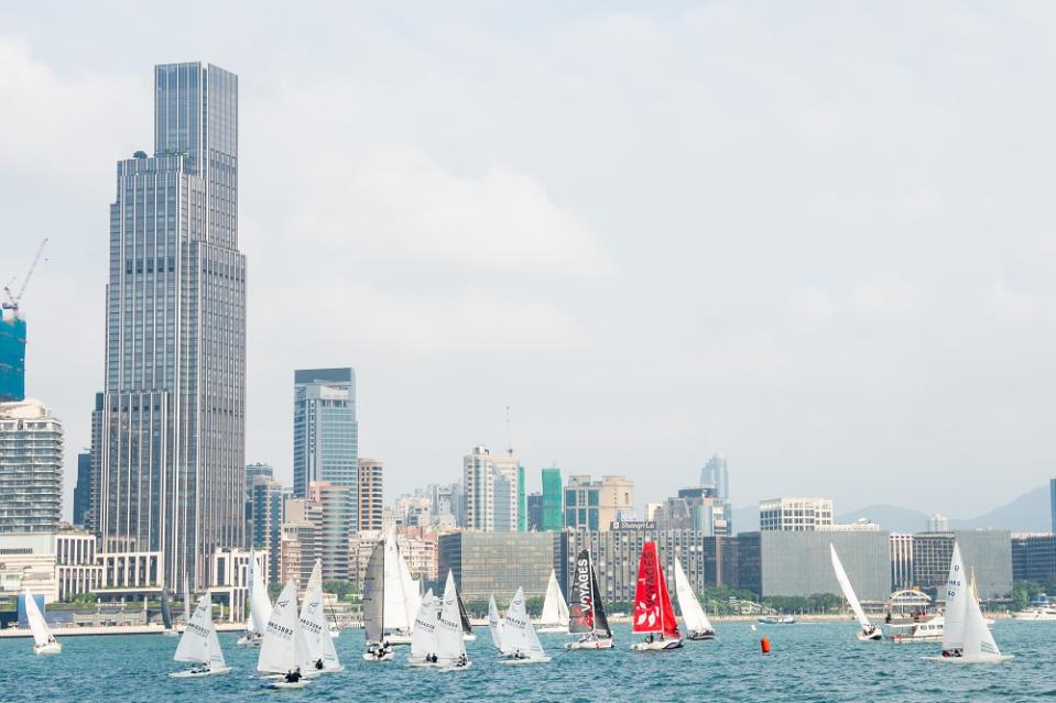 香港遊艇會於昨日(29 日)舉行帆船香港環島大賽。