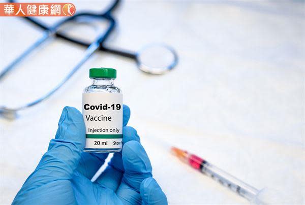 COVID-19／自費疫苗何時可線上預約？收費為何？莊人祥這樣說...