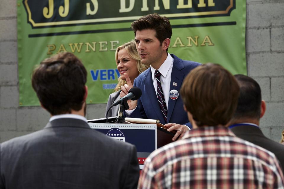 Parks and Recreation Season 7, Episode 9 - u0022Pie-Maryu0022 - Feb. 10, 2015 Amy Poehler and Adam Scott