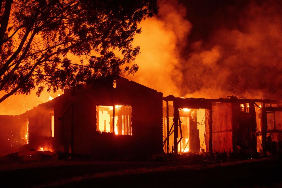 <p>Redding, Calif. on July 27, 2018. (Photo: Josh Edelson/AFP/Getty Images) </p>