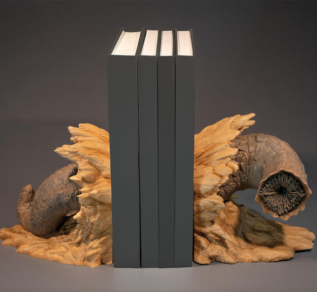 DUNE Sandworm Bookends Will Bring Some Spice to Your Shelves
