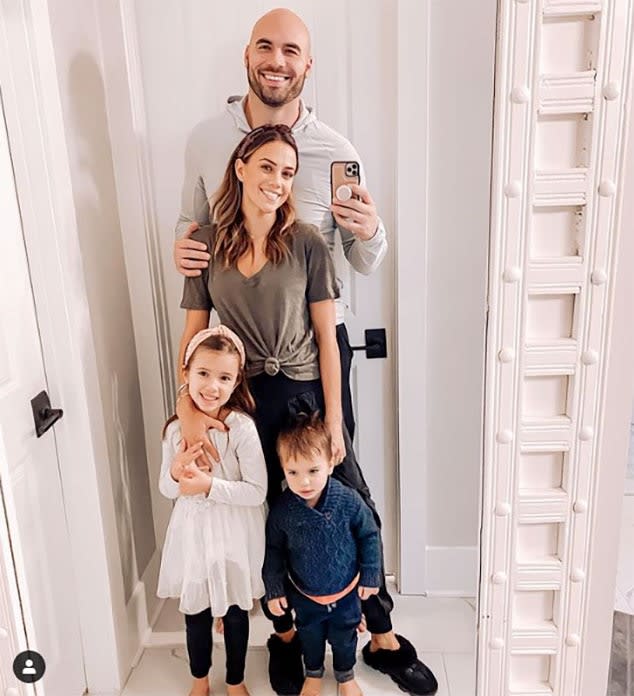 Jana Kramer, Kids, Mike Caussin