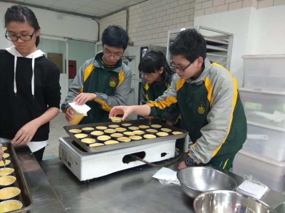 活動對象小至幼兒園，大至高中生，含括普通生及身心障礙兒童，總計約一百三十五項活動、四百五十場次。(基隆市政府提供)