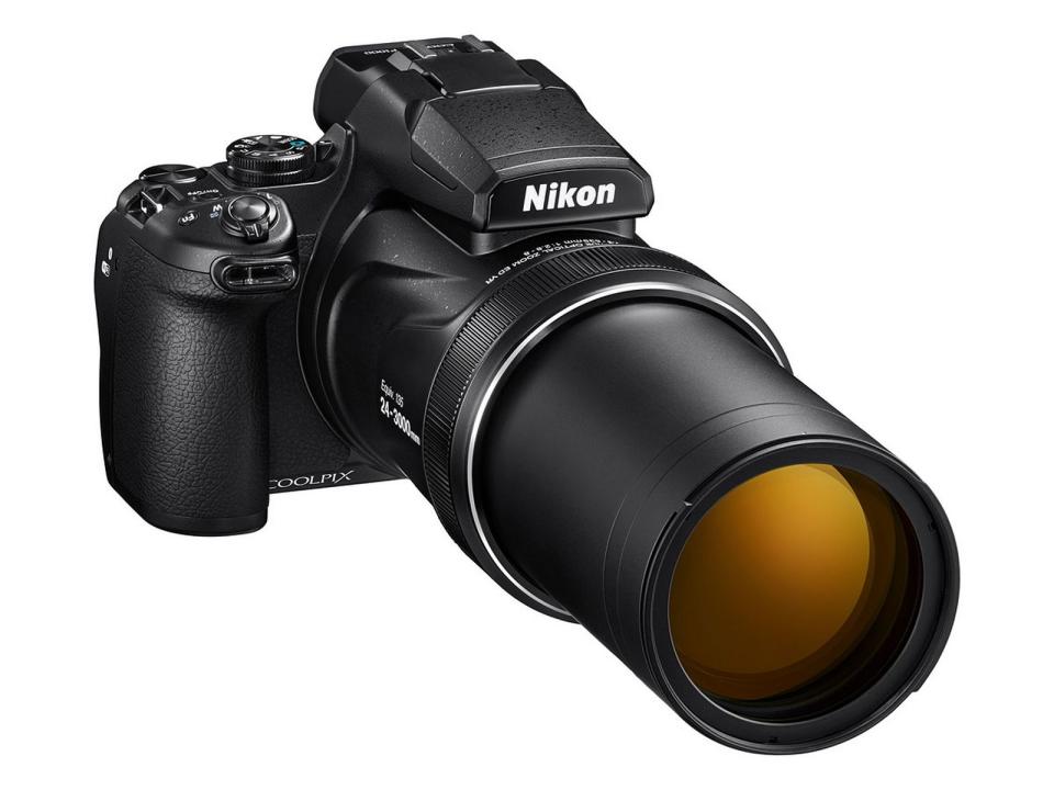 Nikon already holds the superzoom title with the 2,000mm (83X zoom) equivalent