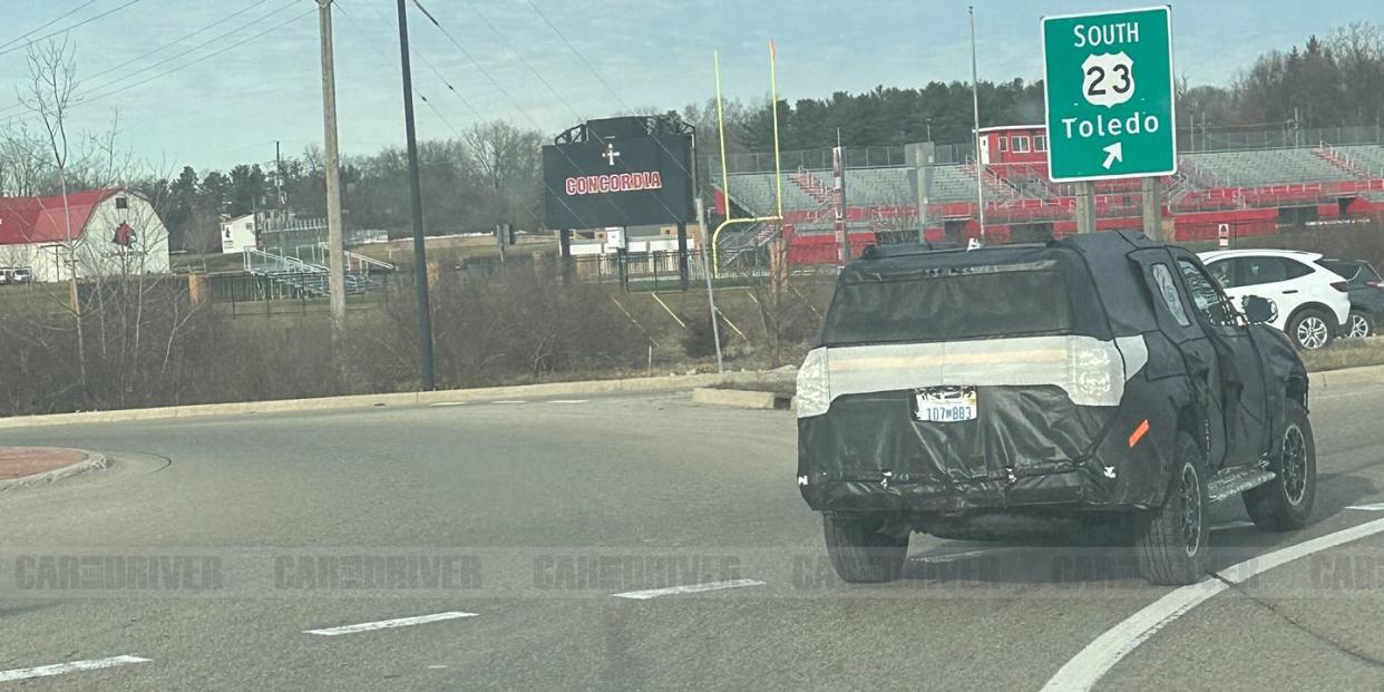 2025 toyota 4runner spied