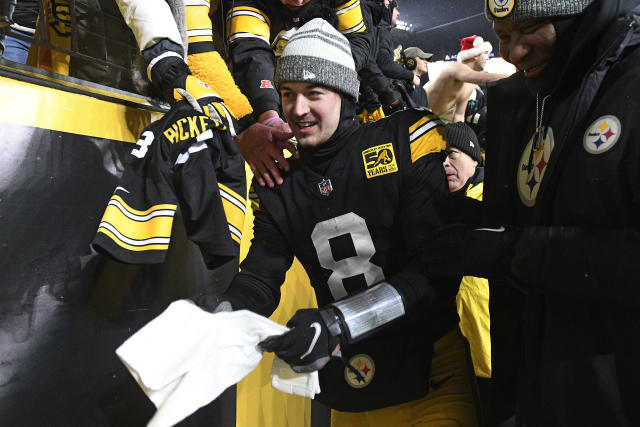 Pittsburgh Steelers Grab Emotional Week 16 Christmas Eve Win