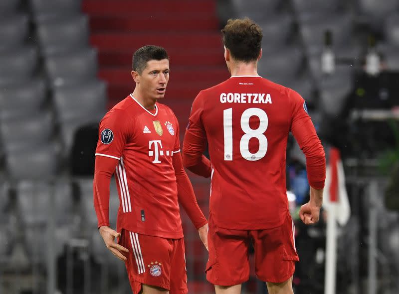 Robert Lewandowski celebra tras anotar el primer gol del Bayern ante Lazio.