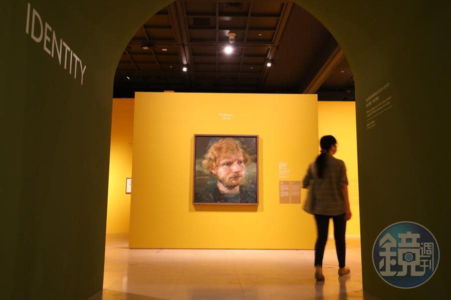 這是紅髮艾德成為歌手後的第一幅肖像畫，記錄了他安靜的片刻。