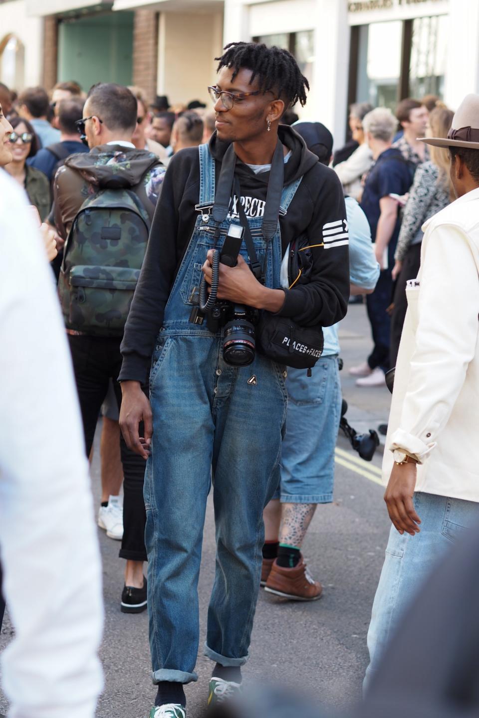 <p>This dude totally makes dungarees look cool.[Photo: Yahoo Style UK/Sabrina Carder] </p>