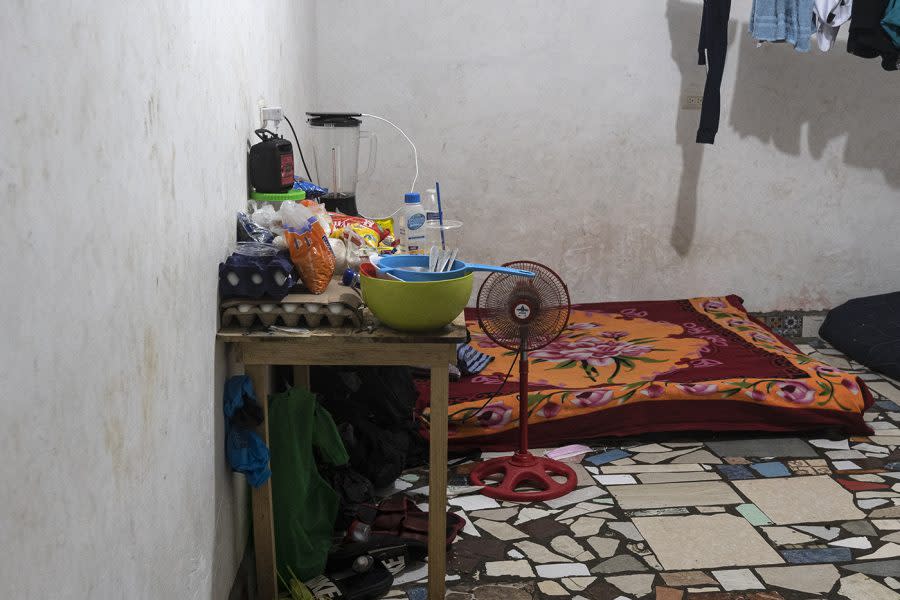 “Cuarterías”, habitaciones muy pequeñas donde se hacinan personas migrantes en Tapachula.