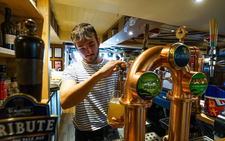 UK hospitality pubs restaurants - Hugh R Hastings/Getty Images