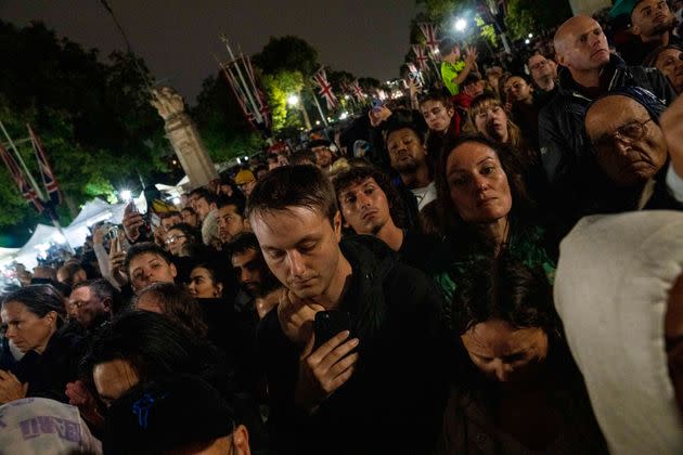 People gather to pay respects. (Photo: Nariman El-Mofty/AP)
