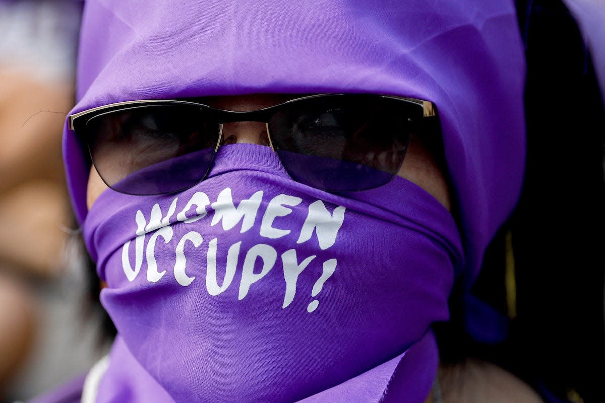 filipino woman occupy.JPG