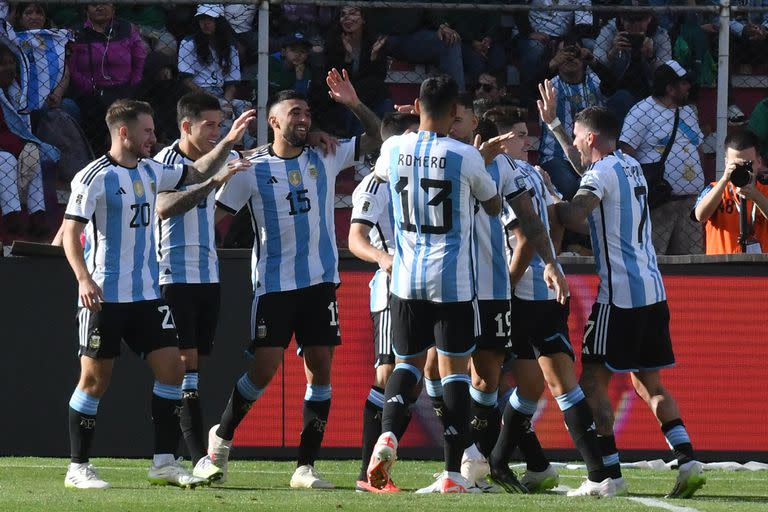 La selección argentina y una actuación histórica en la altura de La Paz para golear por 3 a 0 a Bolivia