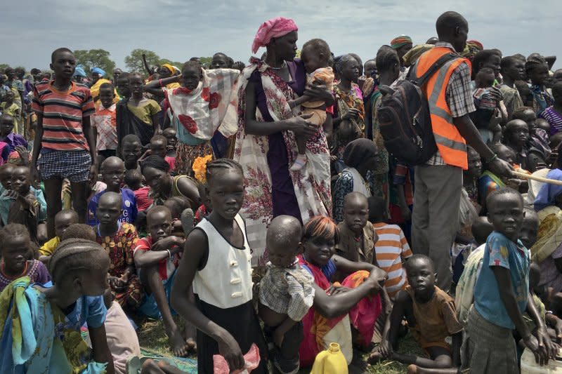 聯合國在南蘇丹的瓊萊州（Jonglei state）準備發放物品與食物。（美聯社）