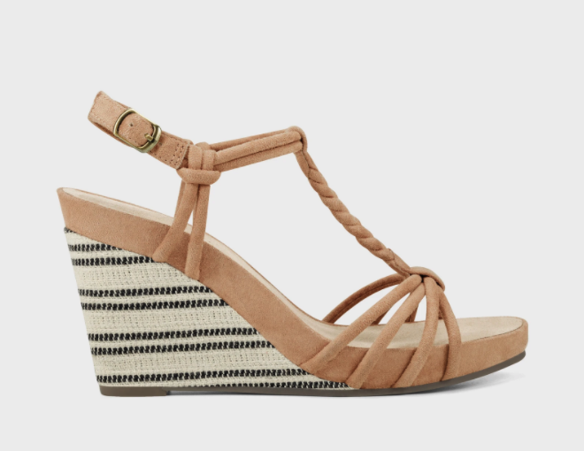 Port Chester Strappy Sandals. Image via Aerosoles.