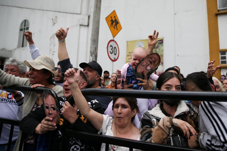 Apoiadores de Gustavo Petro (Foto: REUTERS/Luisa Gonzalez)