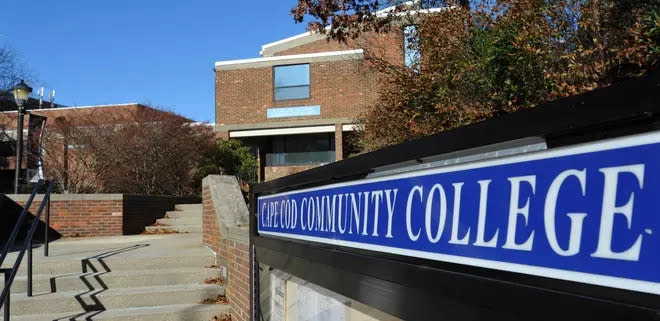 Cape Cod Community College's Project Forward Program will host their annual Pop-up Holiday Market on Dec. 7.