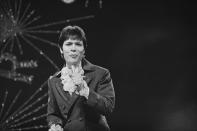 <p>Gleich zweimal trat Cliff Richard für England beim Grand Prix an. Für den ersten Platz reichte seine Berühmtheit aber nicht: 1968 landete er mit “Congratulations” auf Platz zwei, 1973 mit “Power To All Our Friends” auf Platz drei. (Bild: Getty Images) </p>