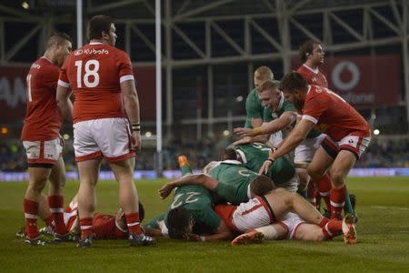 Rugby Union - Ireland v Canada - 2016 Guinness Series - Aviva Stadium, Dublin, Republic of Ireland - 12/11/16 Ireland's James Tracy scores a try Reuters / Clodagh Kilcoyne