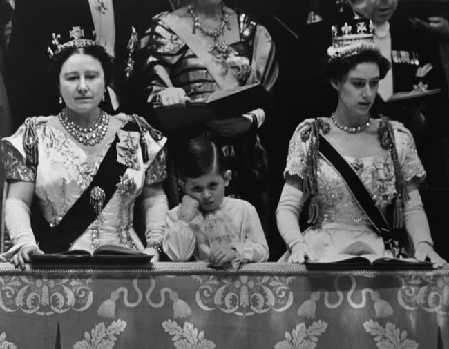 queen-elizabeth-coronation-crown