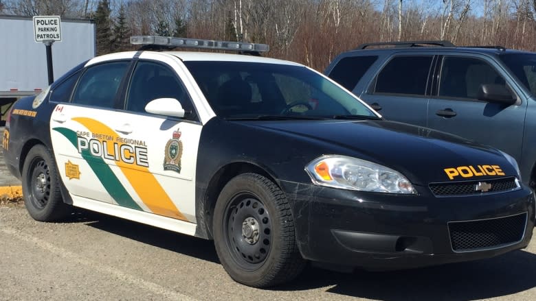 Cape Breton man dies in crash on Highway 327