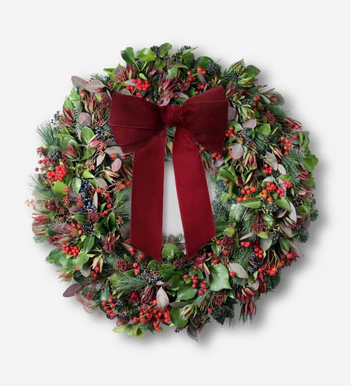 julianne-moore-wreath