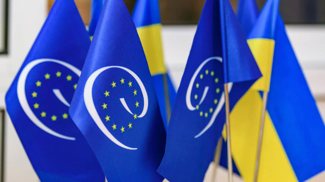 European and Ukrainian flags. Stock photo: Council of Europe Office in Ukraine