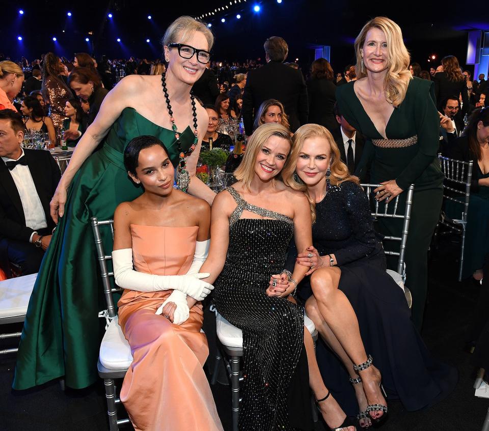 Meryl Streep, Zoë Kravitz, Reese Witherspoon, Nicole Kidman and Laura Dern gathered together to take this delightful <em>Big Little Lies</em> family shot.